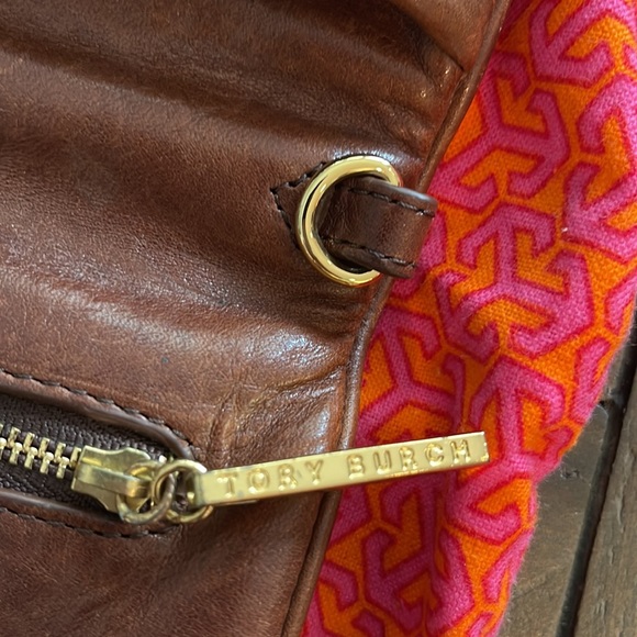 Tory Burch Leather Bombe Reva - Picture 5 of 13